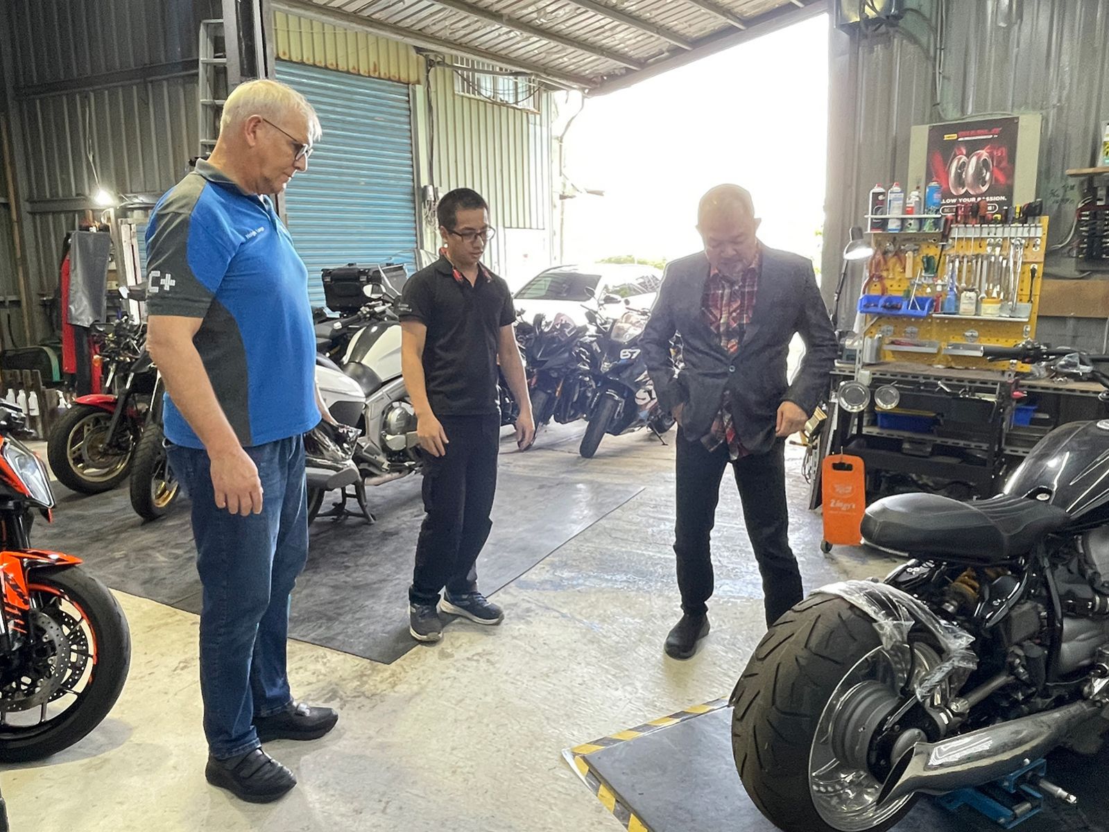 高層團隊與正大車業交流現場